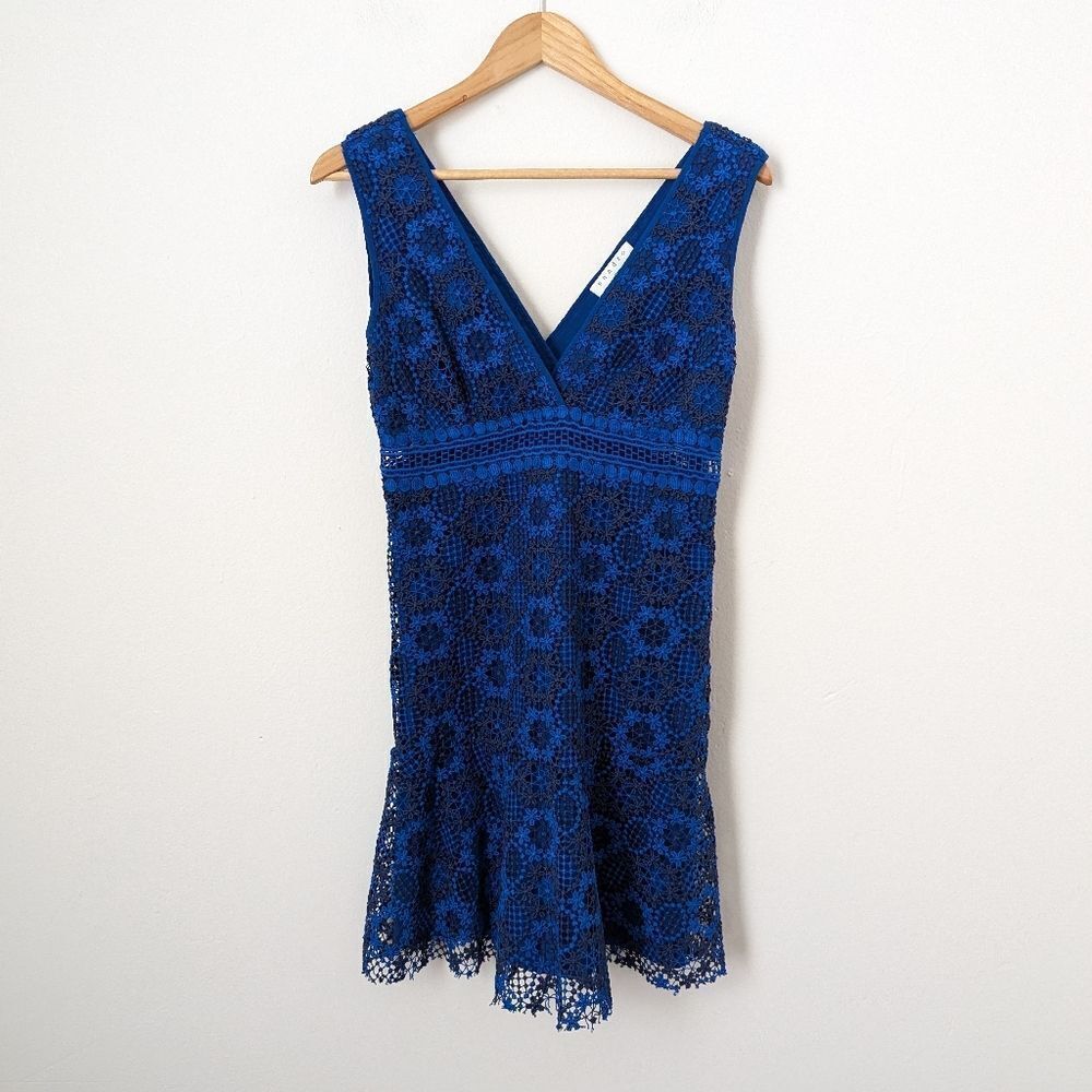 Sandro royal navy blue crochet lace floral cut out waist sleeveless mini dress - Picture 2 of 7